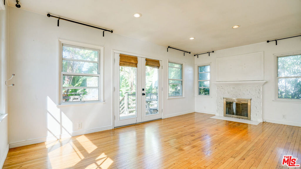 6632 W 87th Street - Photo 4