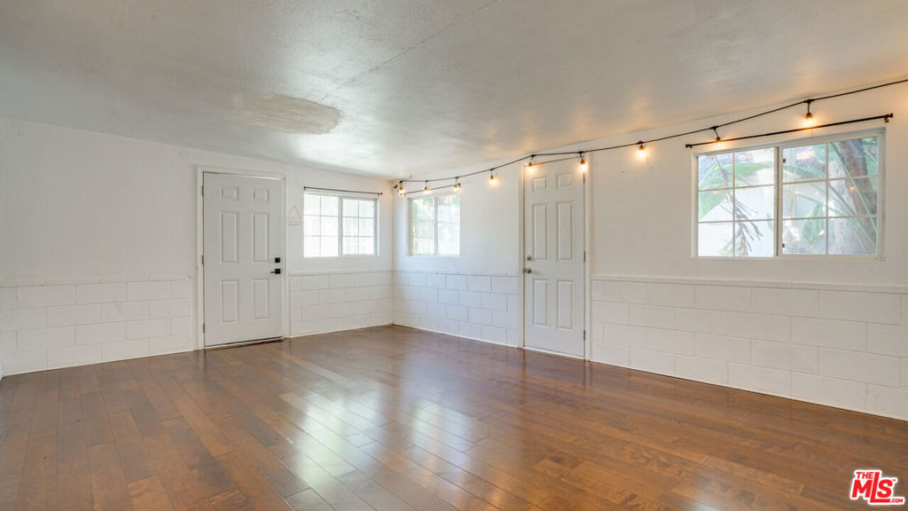 6632 W 87th Street - Photo 26