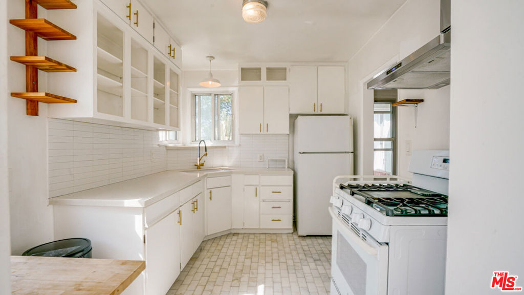 6632 W 87th Street - Photo 9
