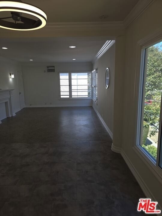 305 S Reeves Drive - Photo 5
