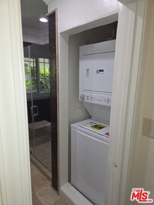 305 S Reeves Drive - Photo 8