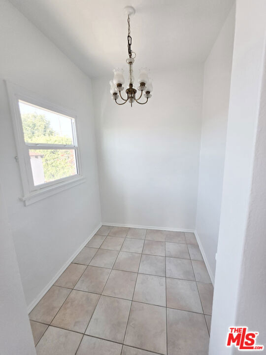 1331 Masselin Avenue - Photo 15