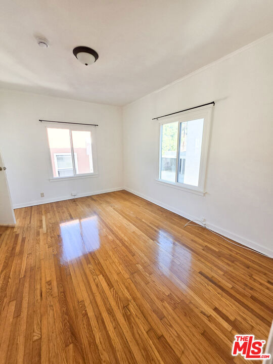 1331 Masselin Avenue - Photo 9