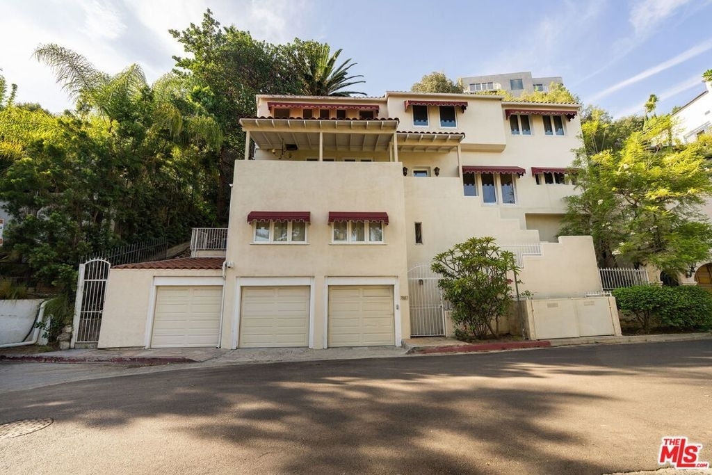 7887 Hillside Avenue - Photo 27