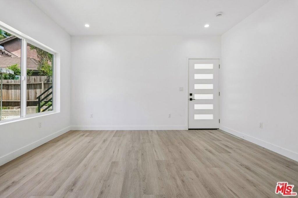 1434 Beverwil Drive - Photo 3