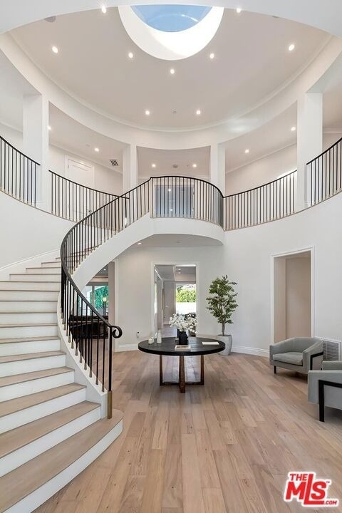722 N Camden Drive - Photo 1