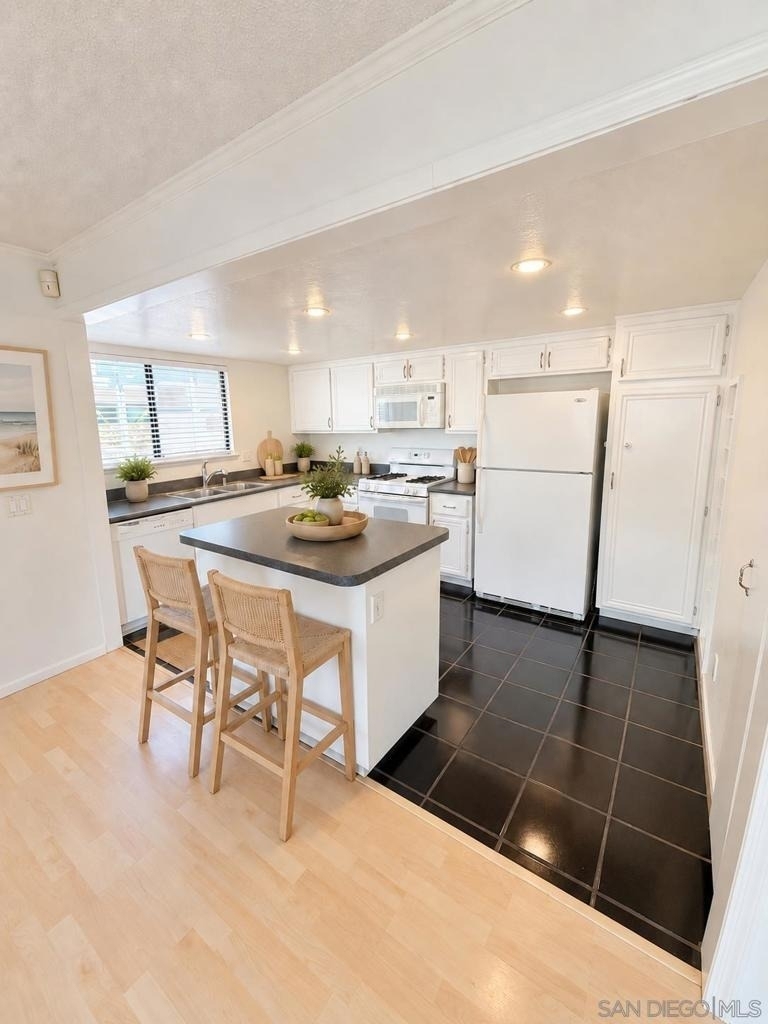 9983 Paseo Montril Dr. - Photo 14