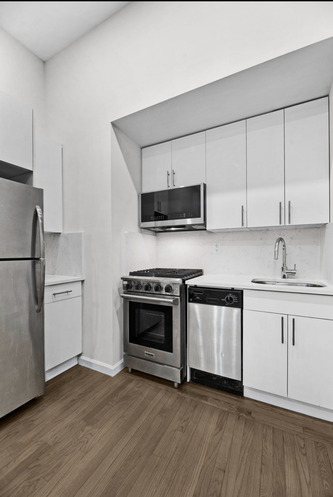 Madison Street & e 30th st - Photo 1