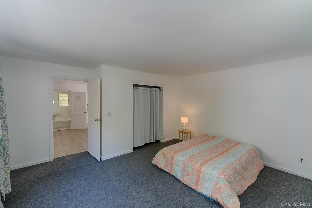 21 Van Dam - Photo 15