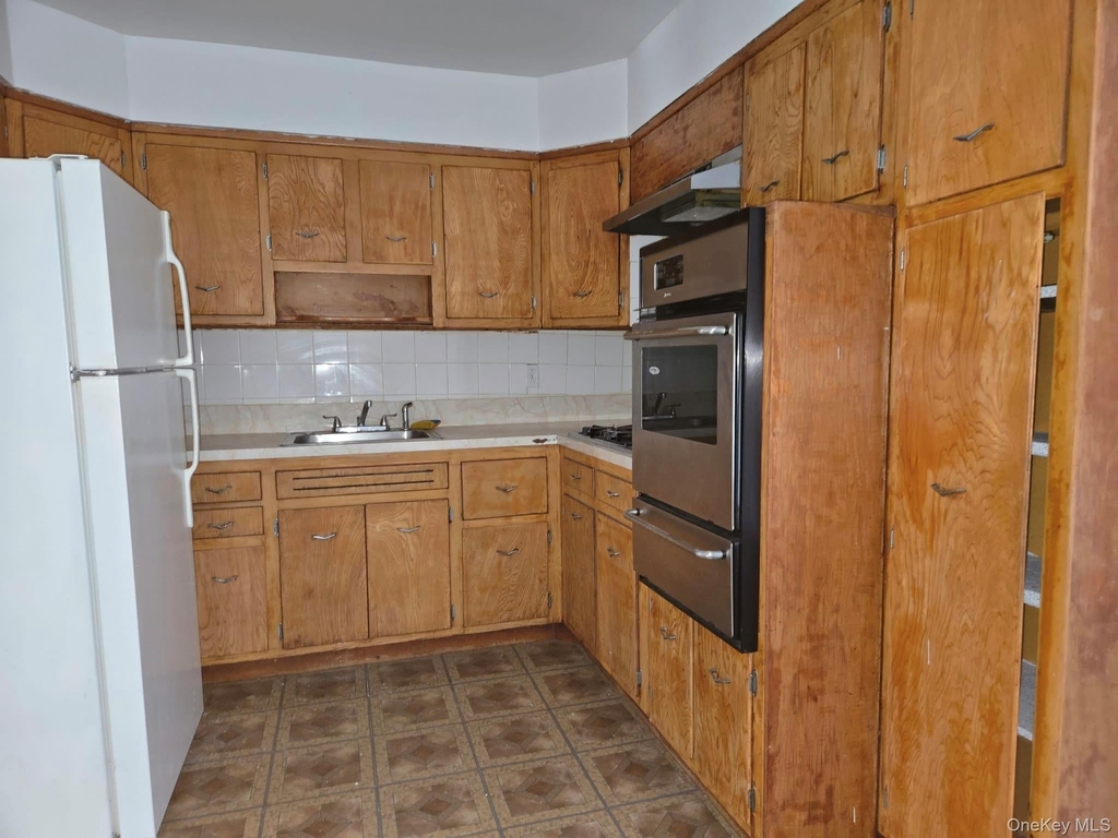 8549 75th Street - Photo 6