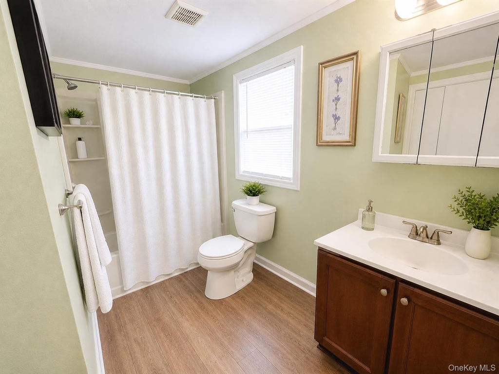 21 Village Circle E - Photo 5