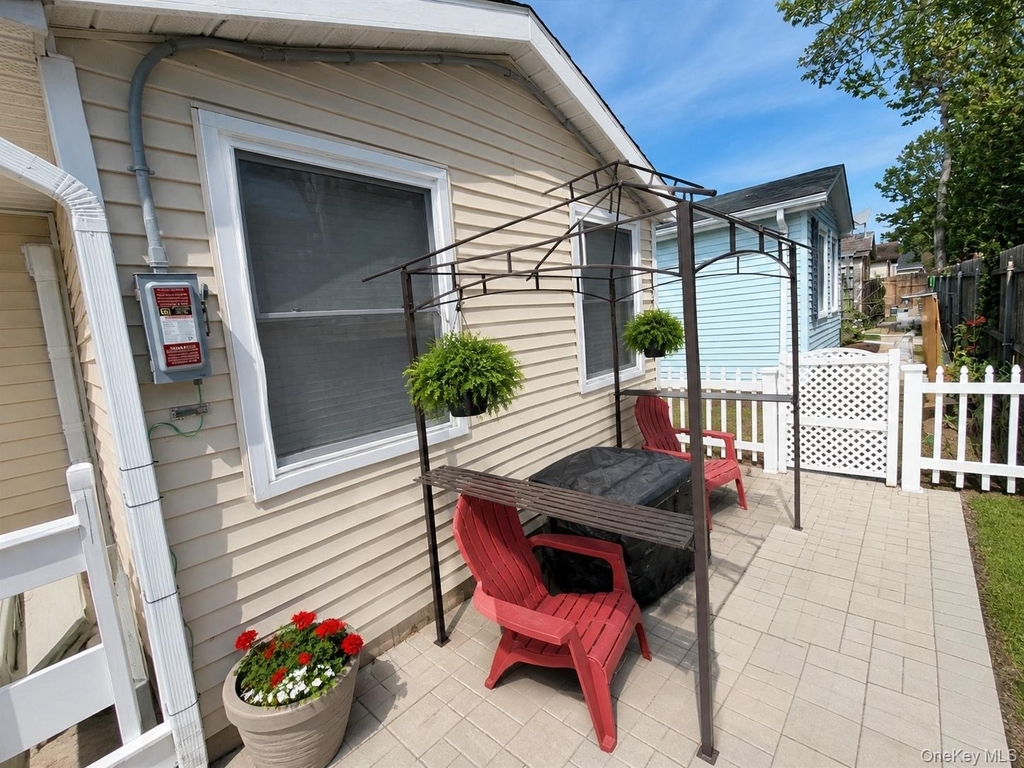 21 Village Circle E - Photo 8