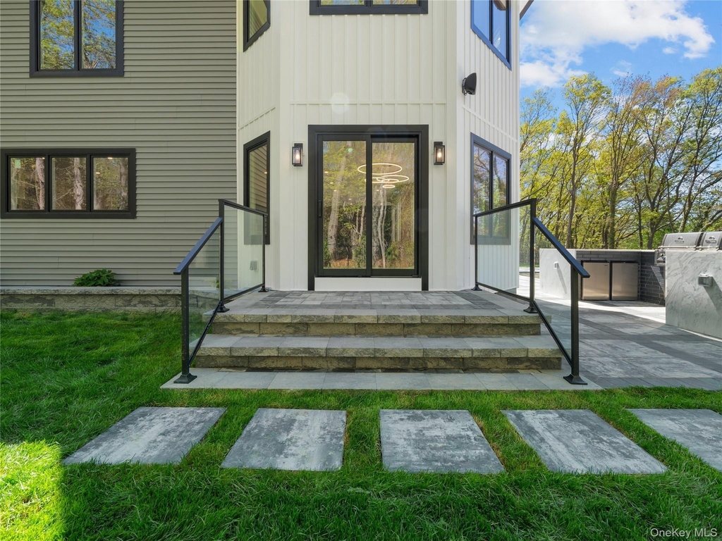 5 N Hills Road - Photo 4
