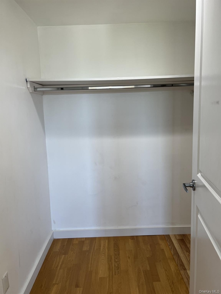 143-20 Hoover Avenue - Photo 14