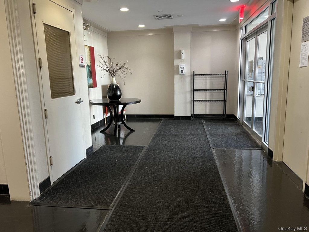 143-20 Hoover Avenue - Photo 24