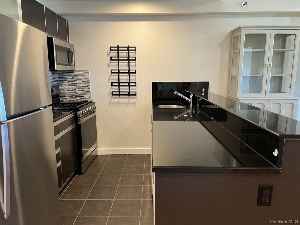 143-20 Hoover Avenue - Photo 11