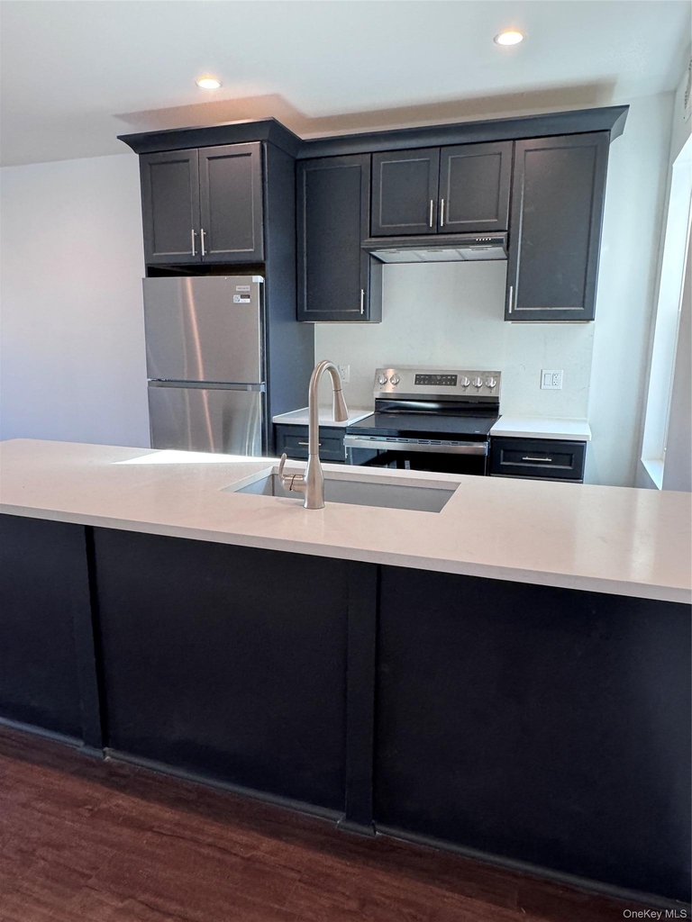 4034 162nd Street - Photo 7