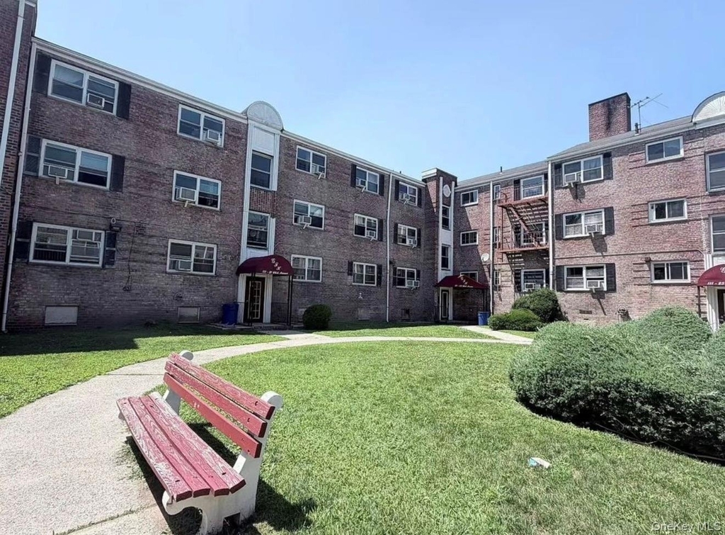 111-21 66th Avenue - Photo 6