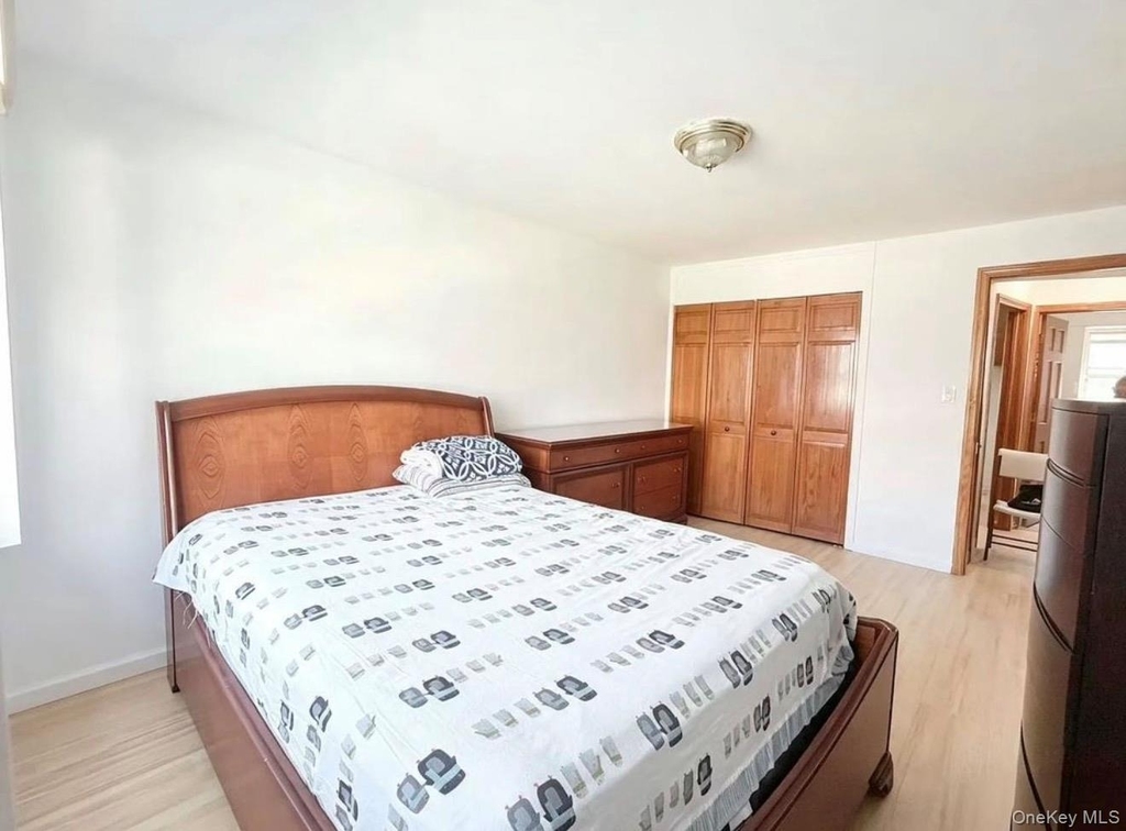 111-21 66th Avenue - Photo 3