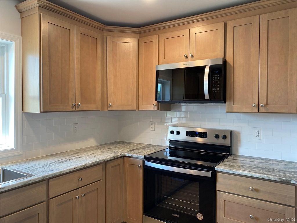 120 E Central Avenue - Photo 4