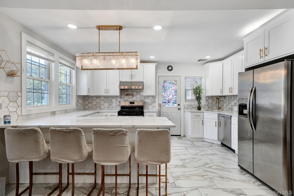 64 Dewitt Street - Photo 14
