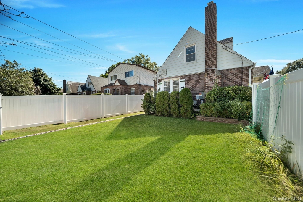64 Dewitt Street - Photo 27