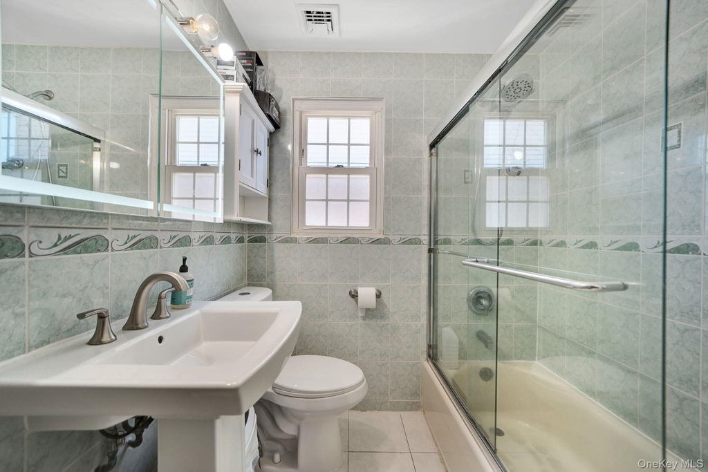 64 Dewitt Street - Photo 15