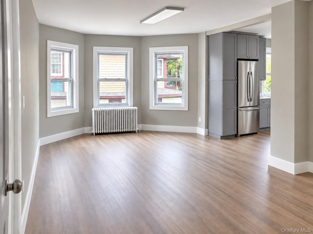 105 Maple Street - Photo 3