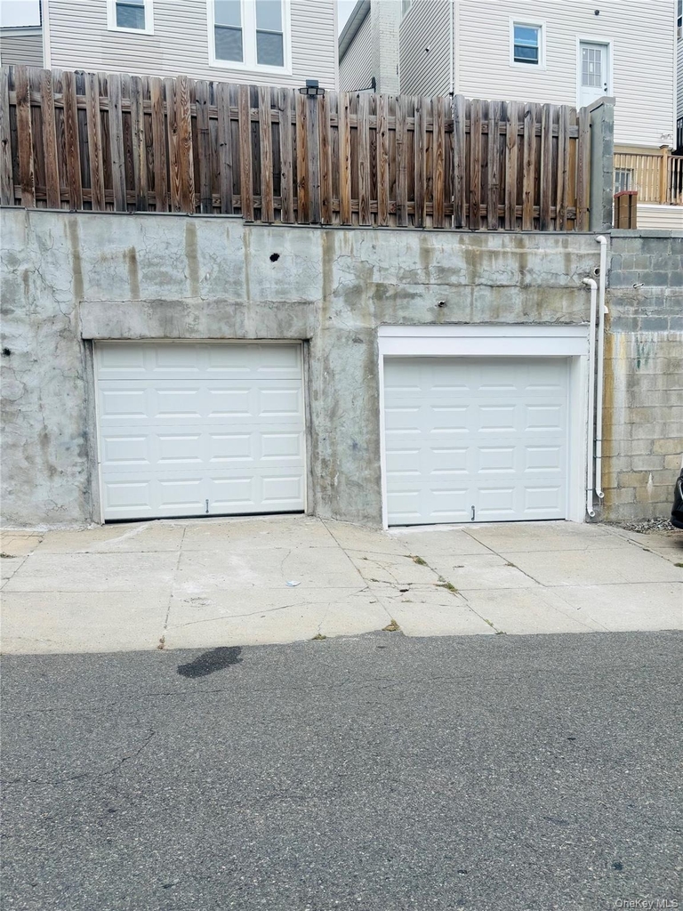 284 Somerville Place - Photo 15
