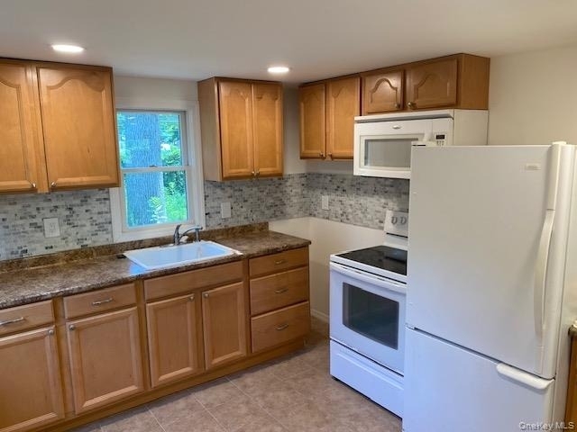 57 N Washington Avenue - Photo 1