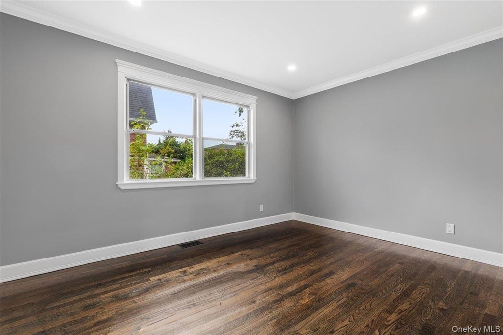 85 Franklin Avenue - Photo 18