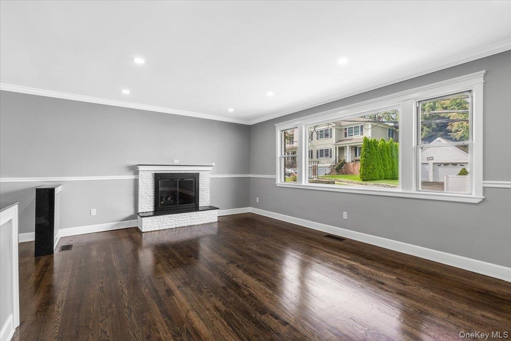85 Franklin Avenue - Photo 3