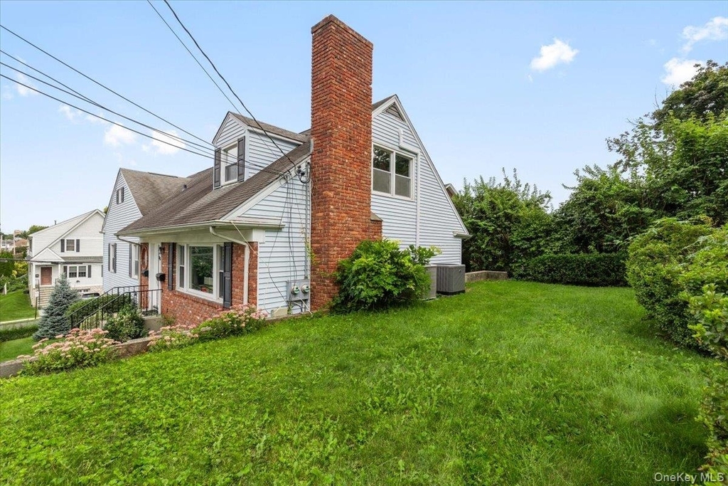 85 Franklin Avenue - Photo 26