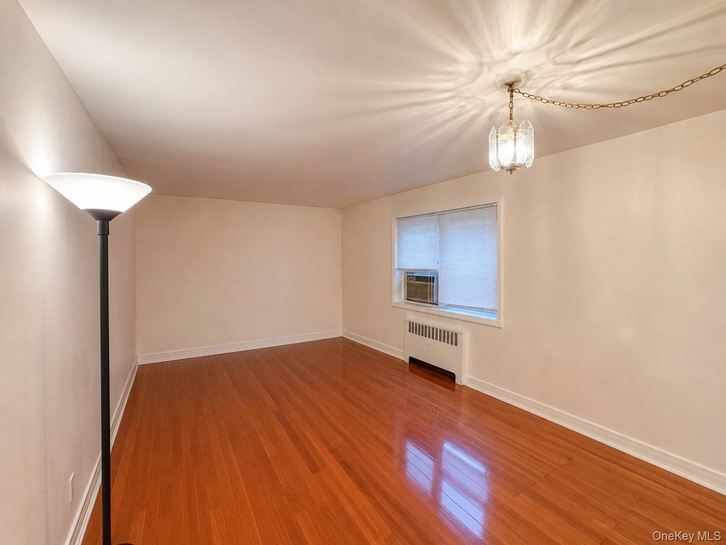 320 S Broadway - Photo 1