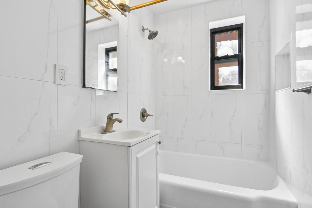 25-10 31st Avenue - Photo 5