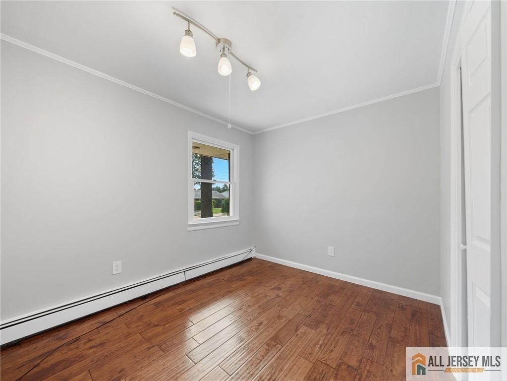 55 Gurley Road - Photo 15