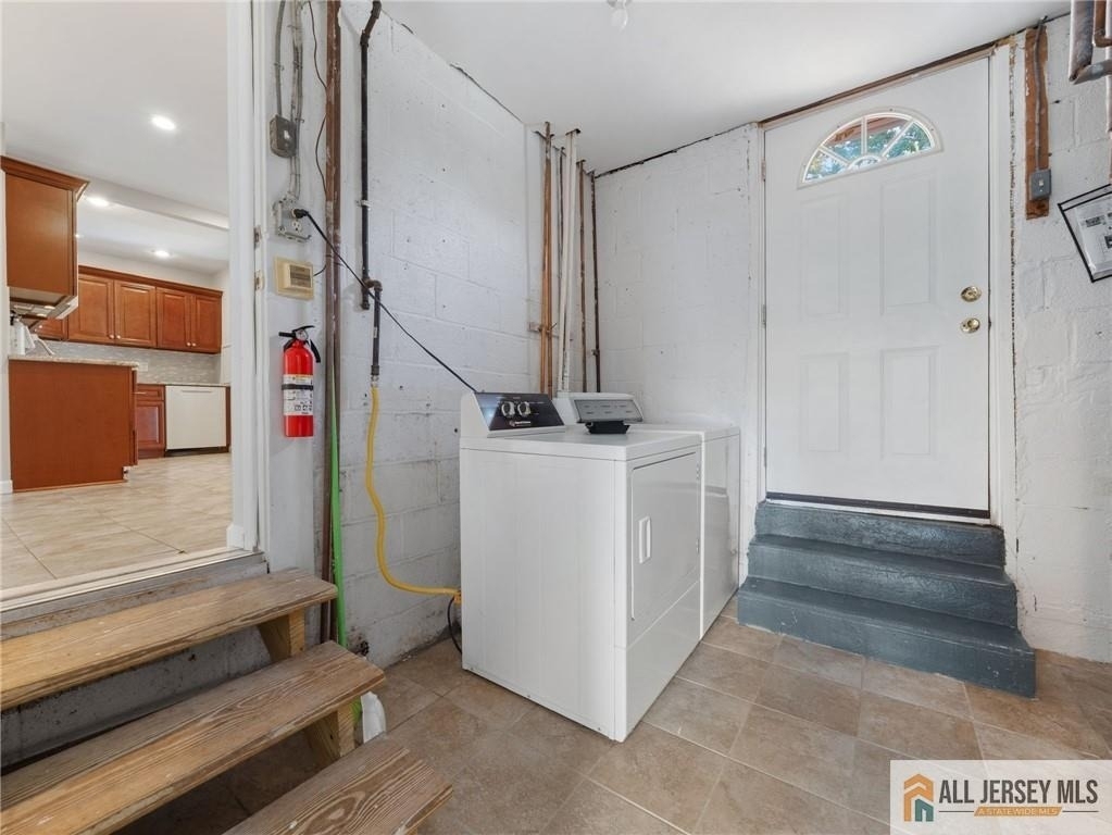 55 Gurley Road - Photo 22