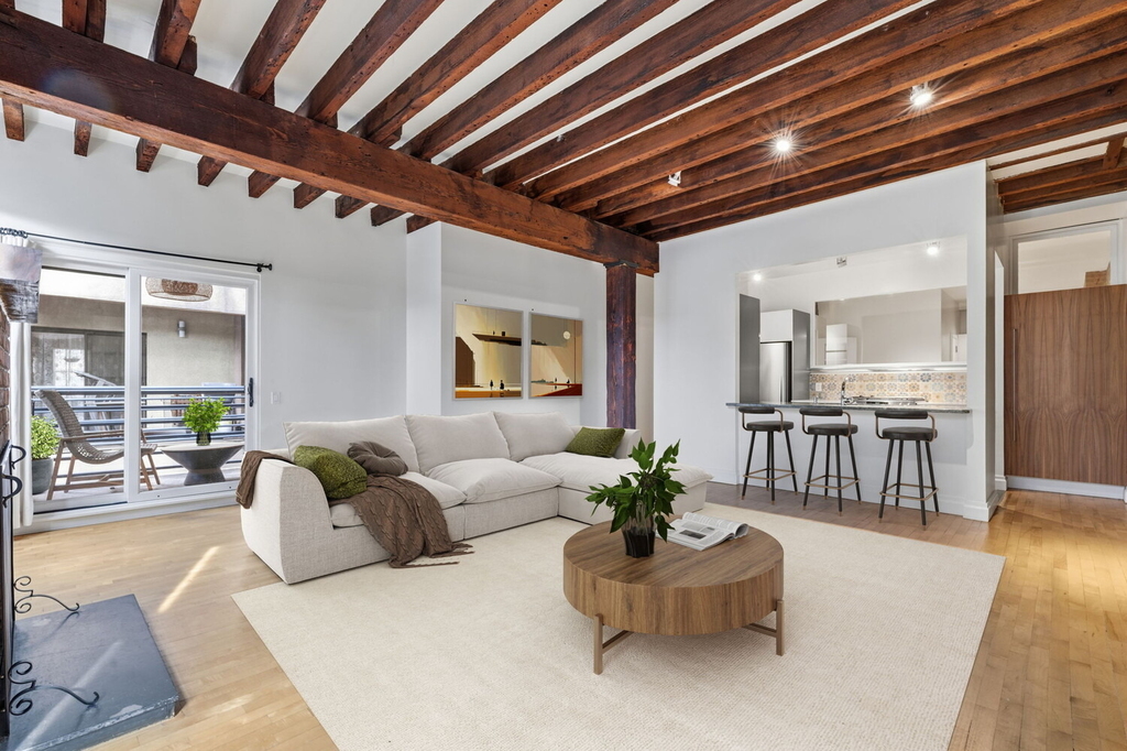 35 Bethune Street - Photo 0