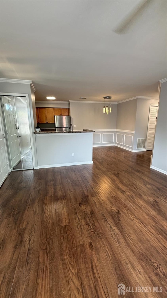 338 Cozzens Court - Photo 2
