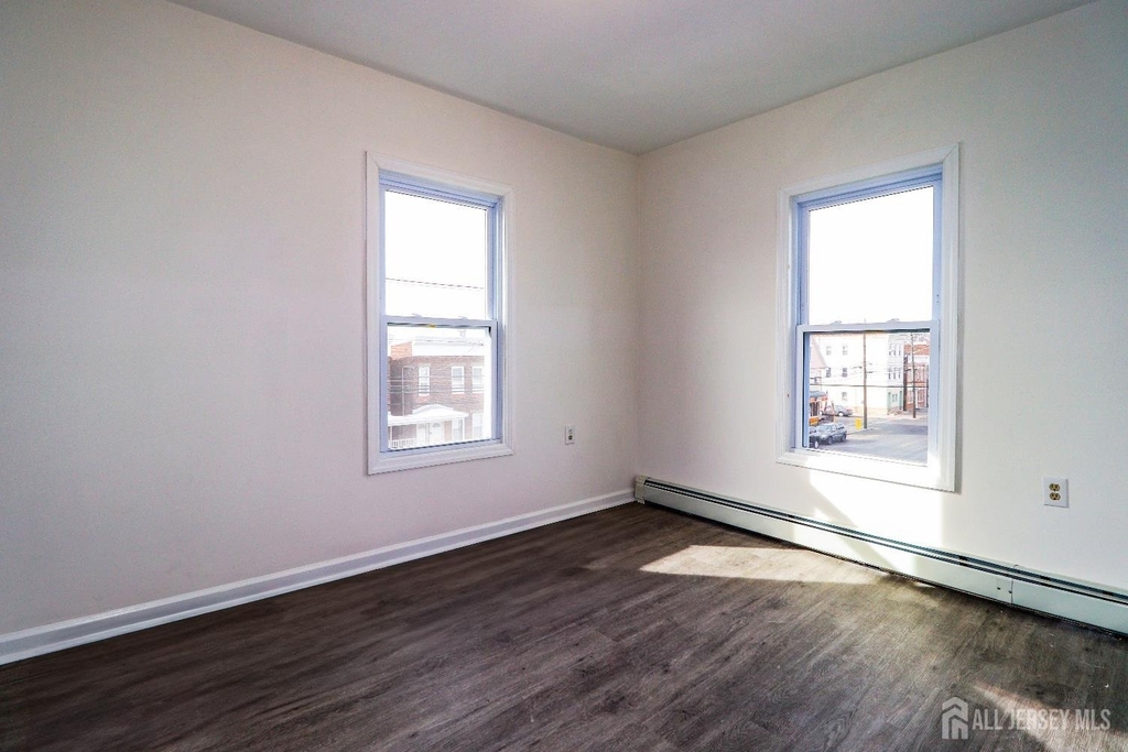 362 Market Street - Photo 6