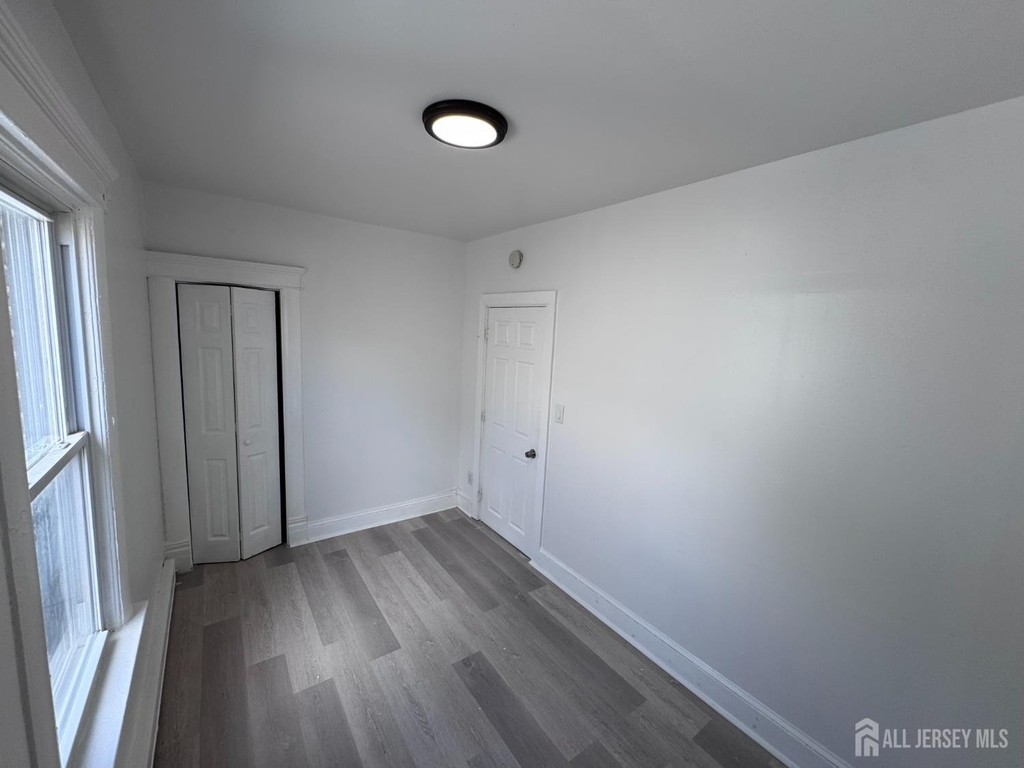 164 Lynd Street - Photo 16