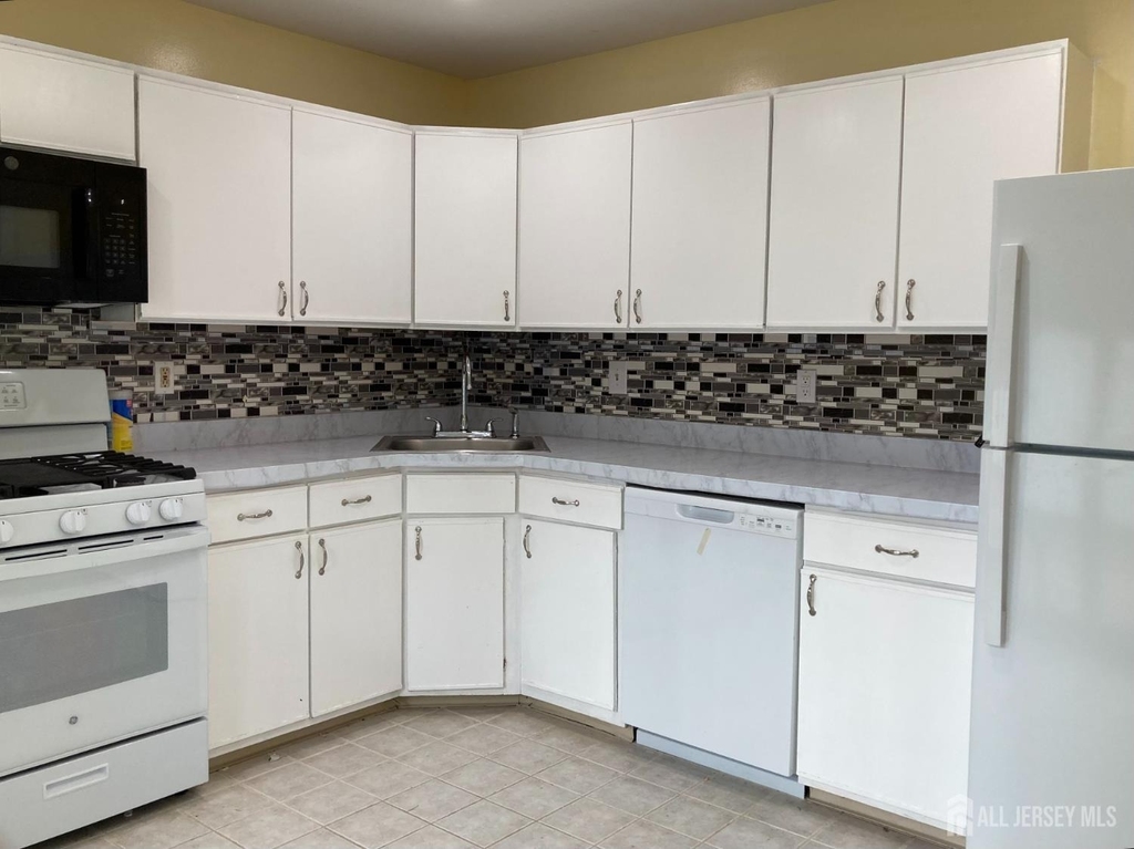 14 Colson Court - Photo 8
