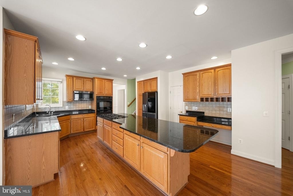 11717 Mercer Hill Court - Photo 12