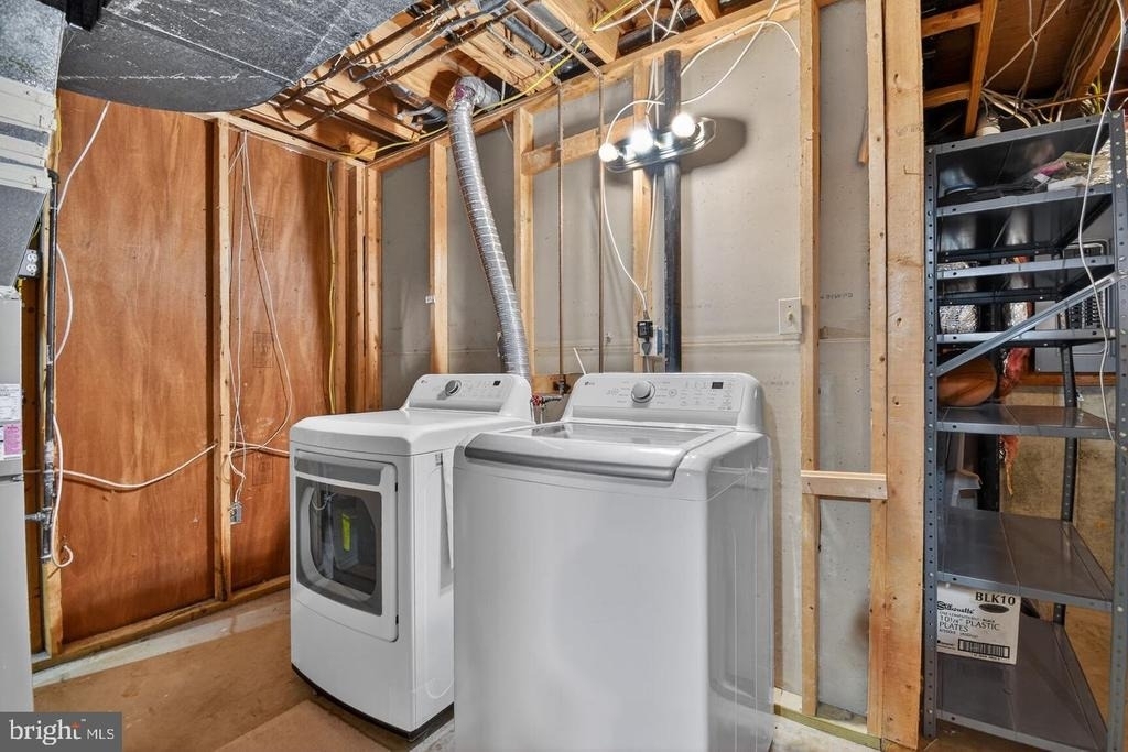 1302 Clayborne House Court - Photo 44