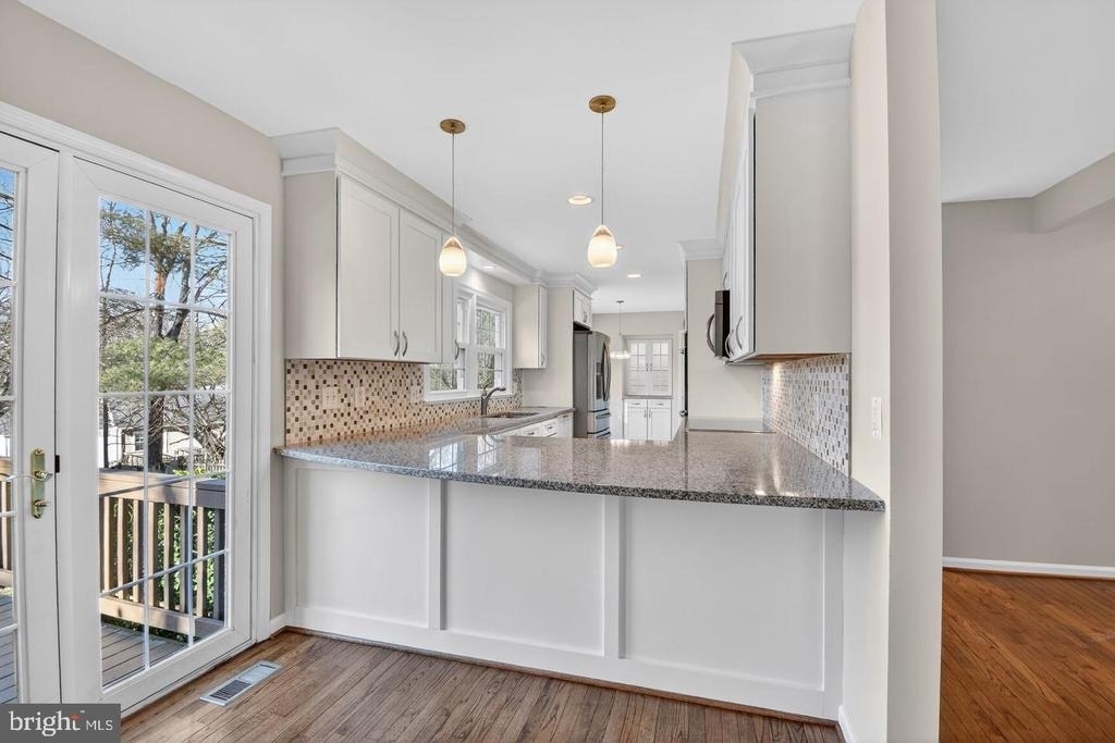 1302 Clayborne House Court - Photo 16