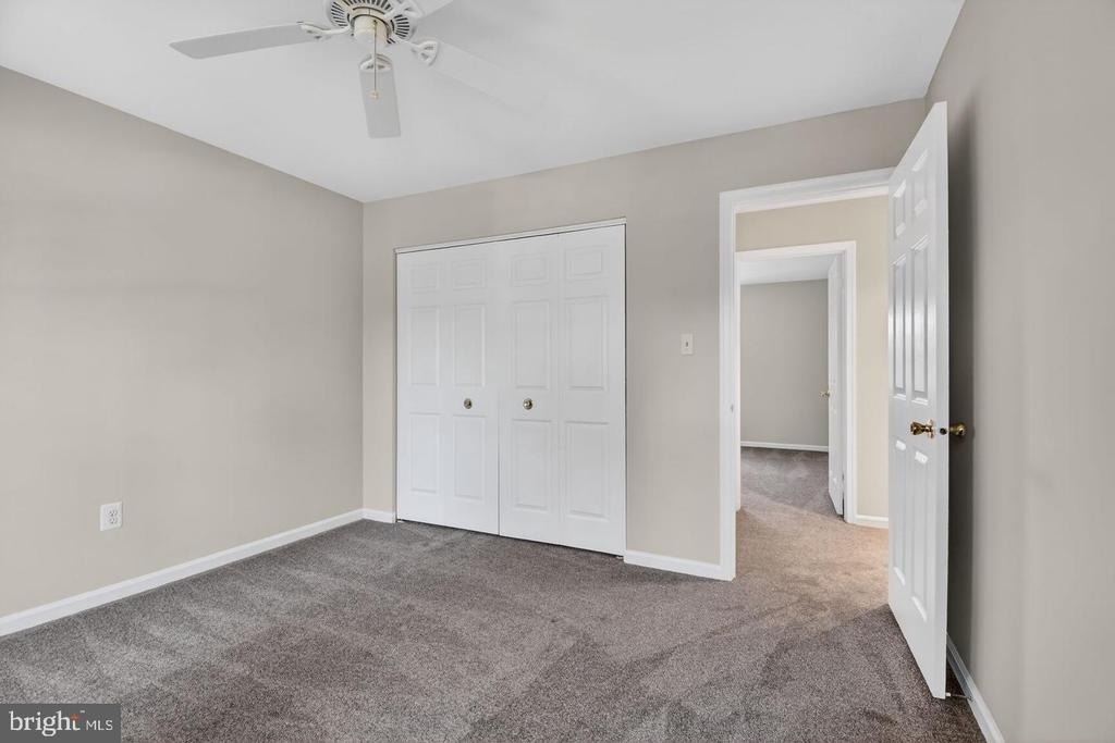 1302 Clayborne House Court - Photo 33