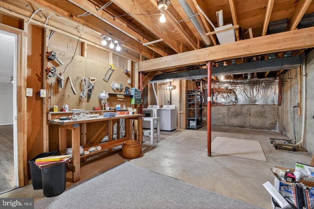 1302 Clayborne House Court - Photo 42