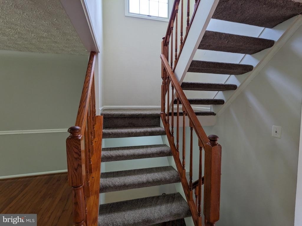 1110 Floyd Place - Photo 11