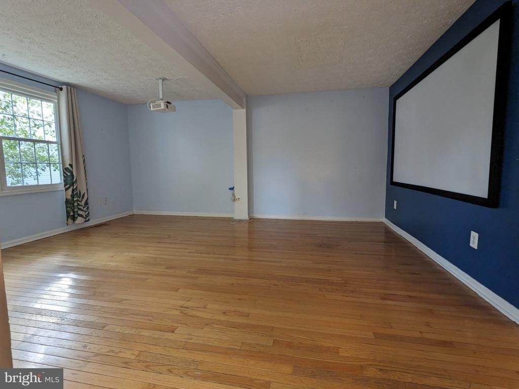 1110 Floyd Place - Photo 6