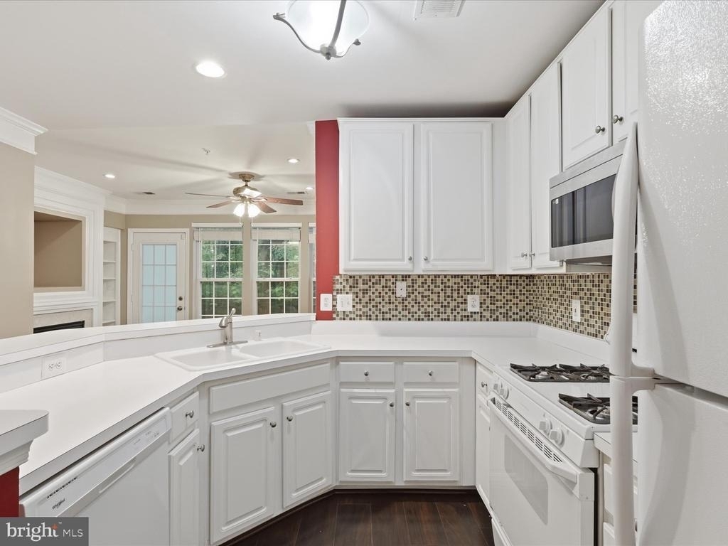 12753 Fair Crest Court - Photo 14